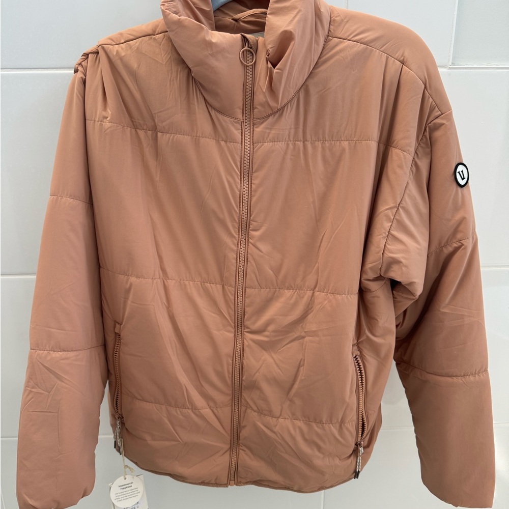 Vuori NWT Canyon Insulated Jacket rose pink size LARGE
